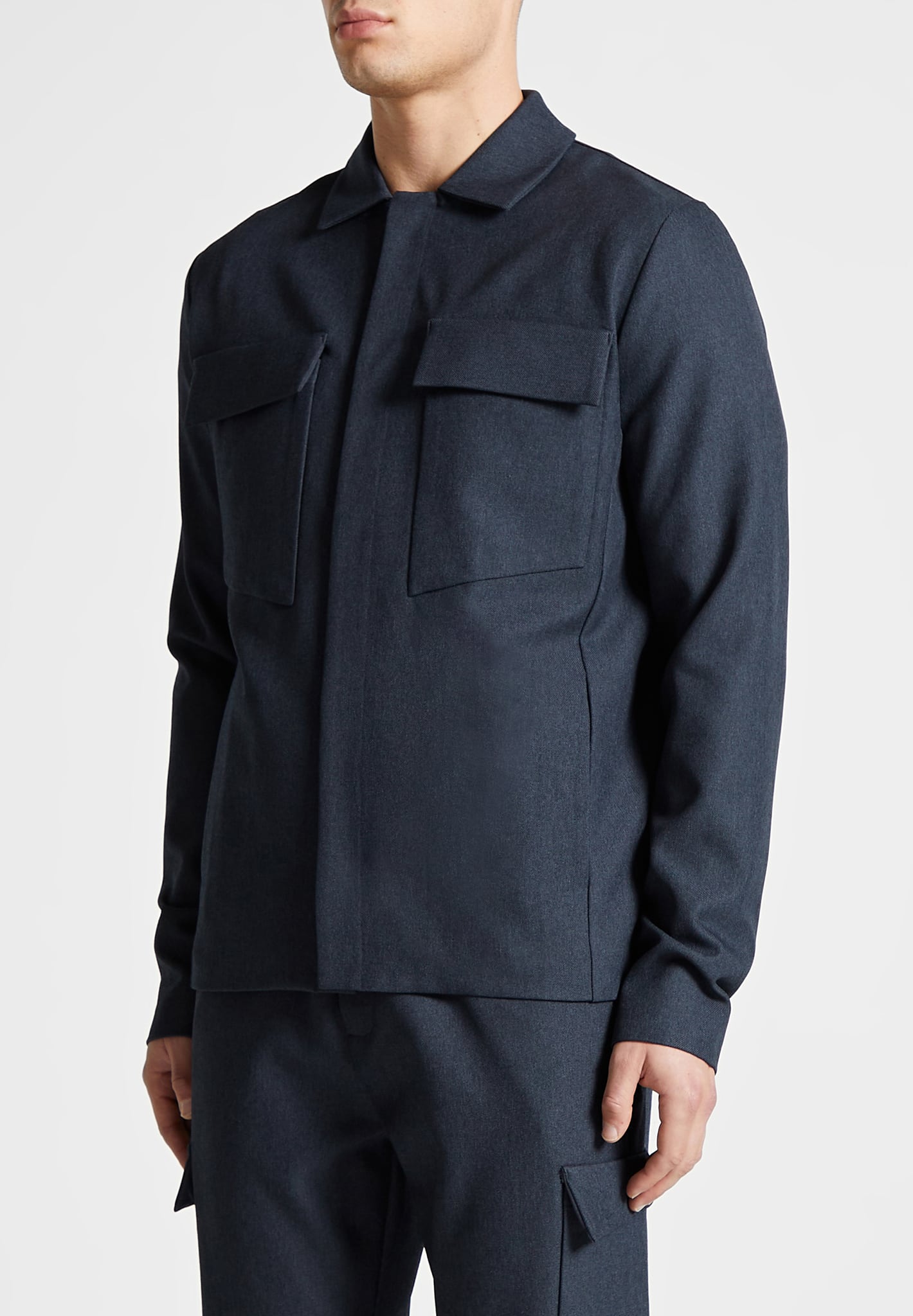 angular-pocket-overshirt-navy