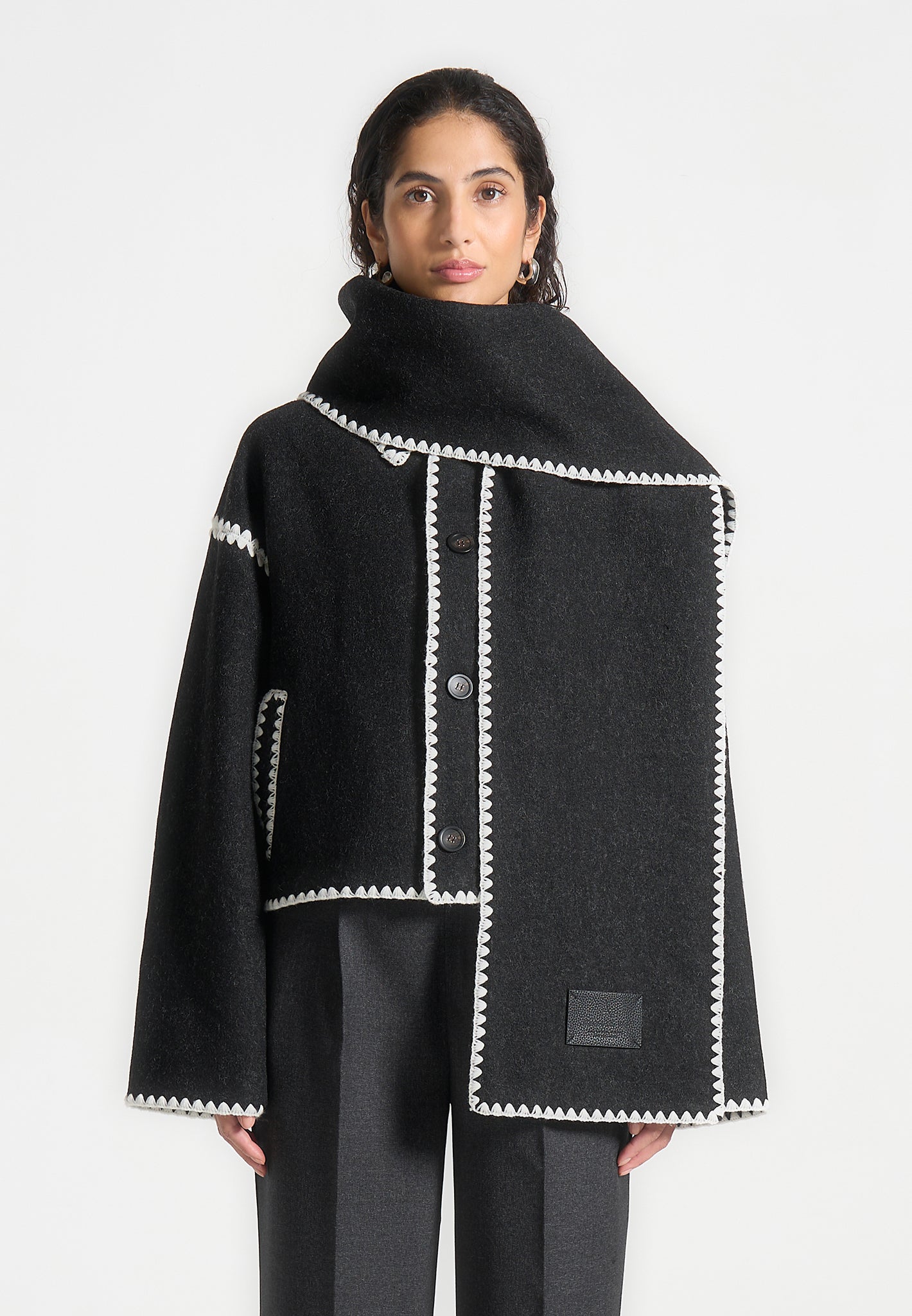 wool-blanket-stitch-jacket-with-scarf-black