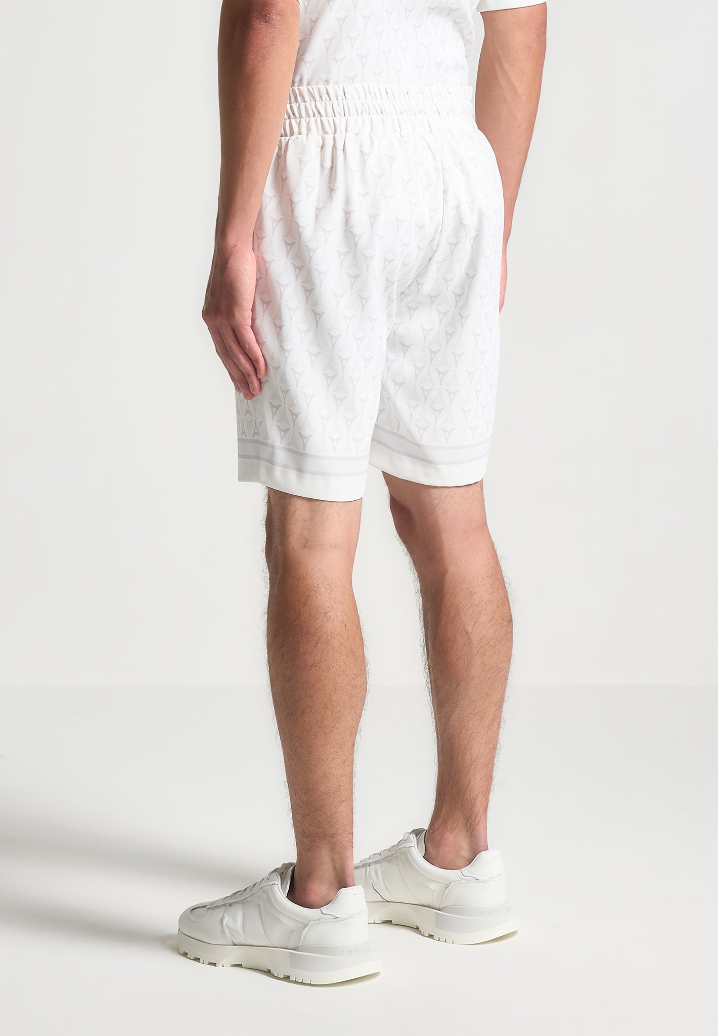 eiffel-monogram-shorts-white