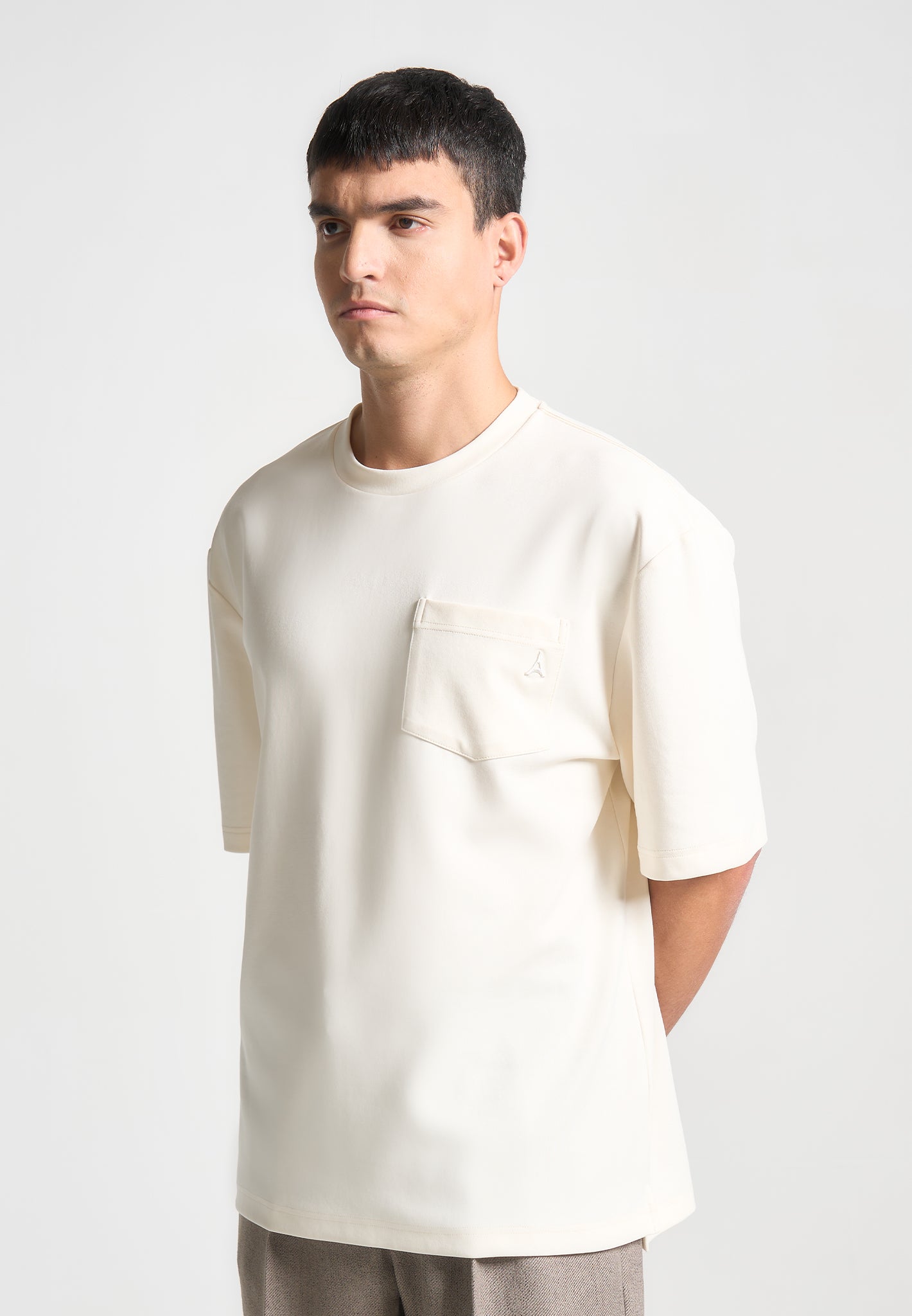 eternel-boxy-fit-t-shirt-cream