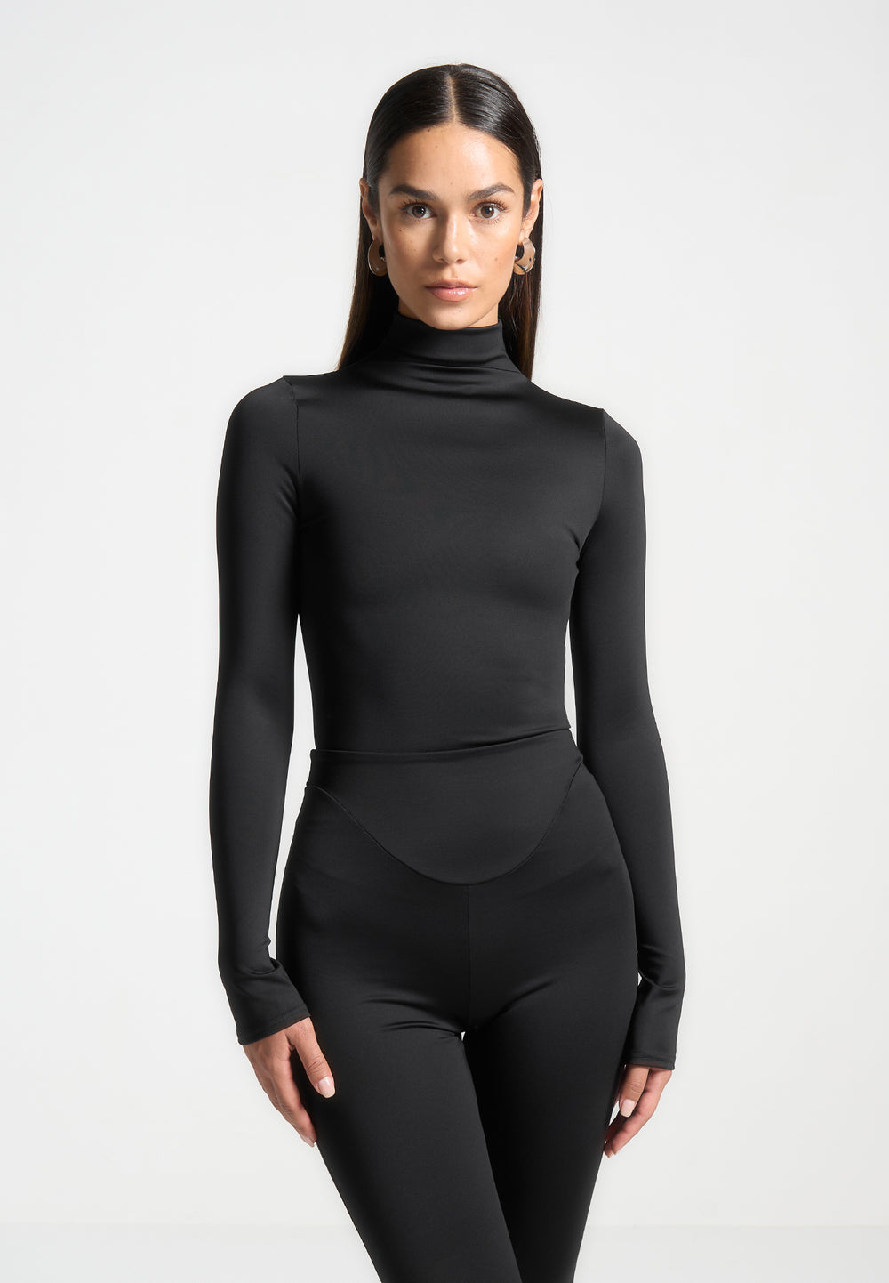 eternelle-mock-neck-long-sleeve-top-black