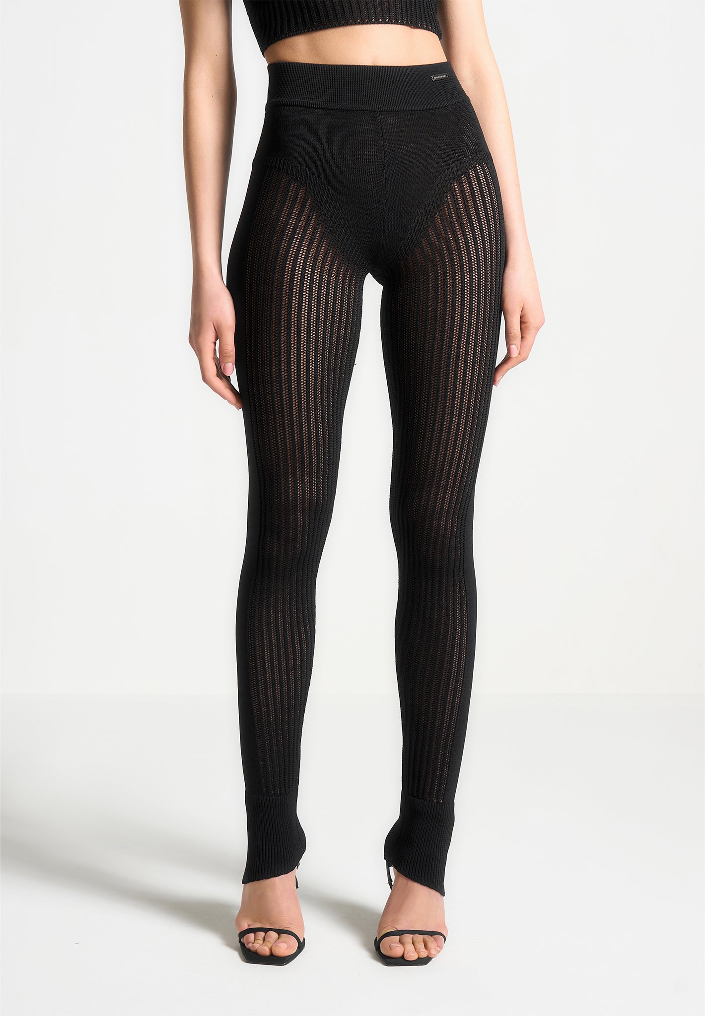 knitted-high-waisted-leggings-black