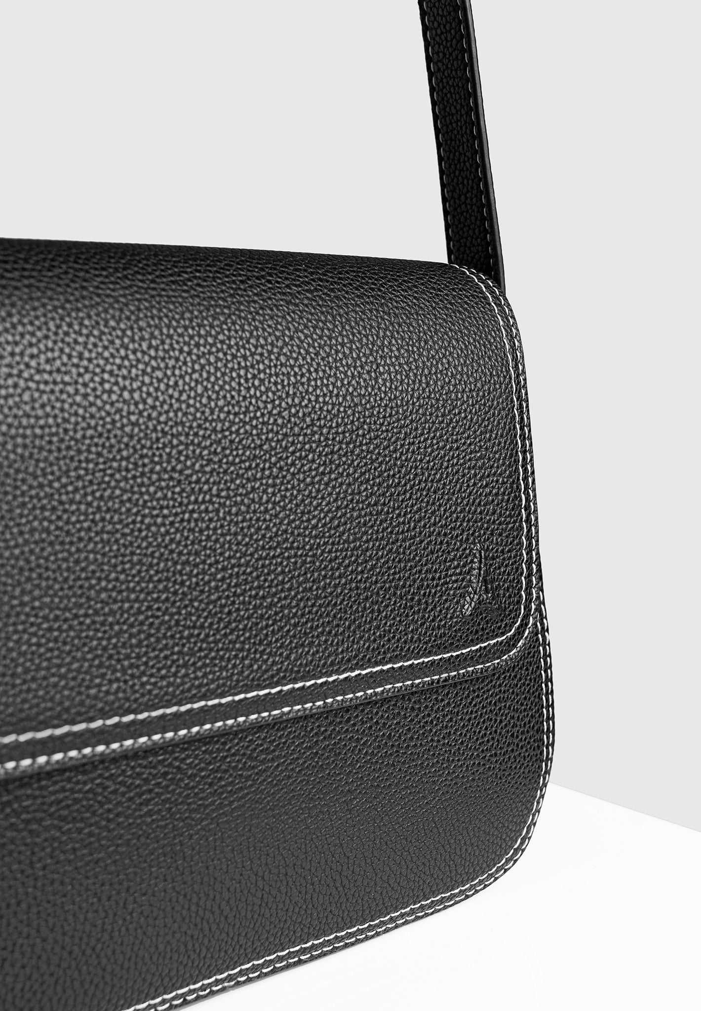 marseille-crossbody-bag-black