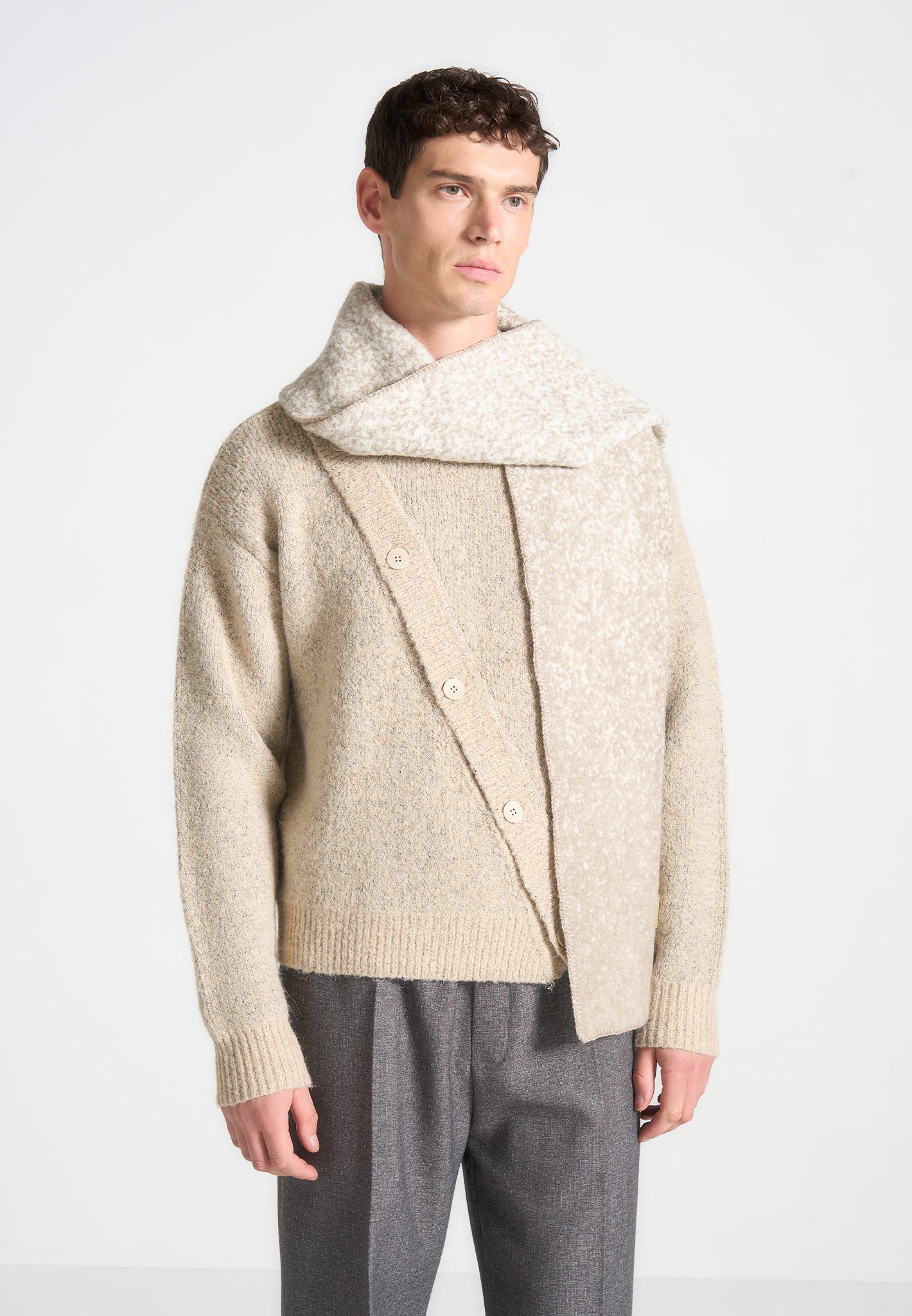 ombre-wool-knit-scarf-beige-white