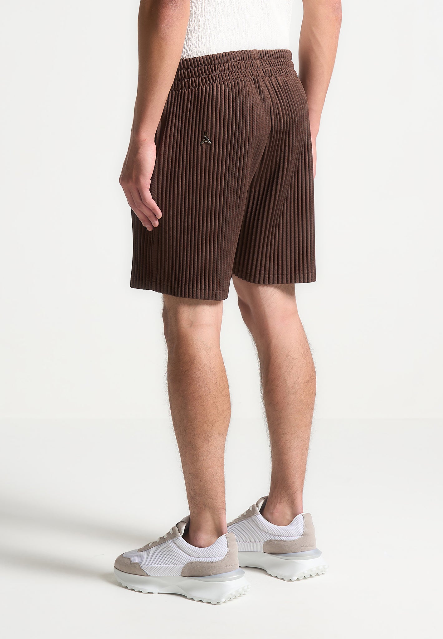 pleated-shorts-brown