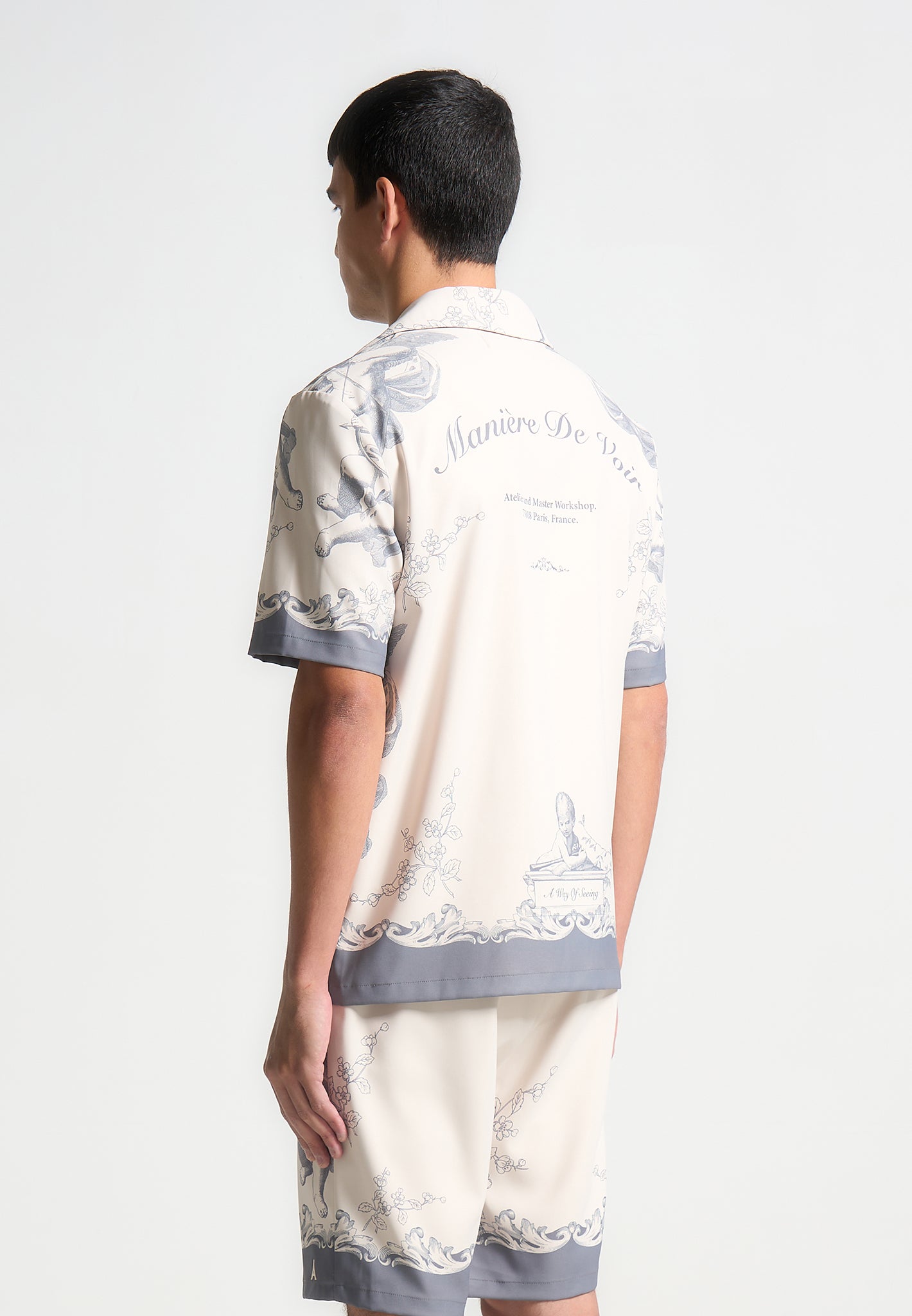 signature-baroque-resort-shirt-cream-grey