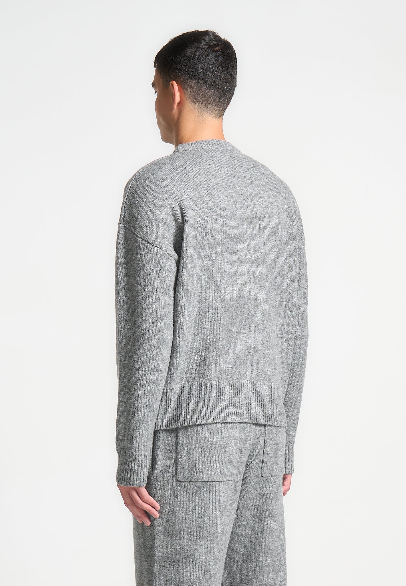 signature-knit-crewneck-jumper-grey