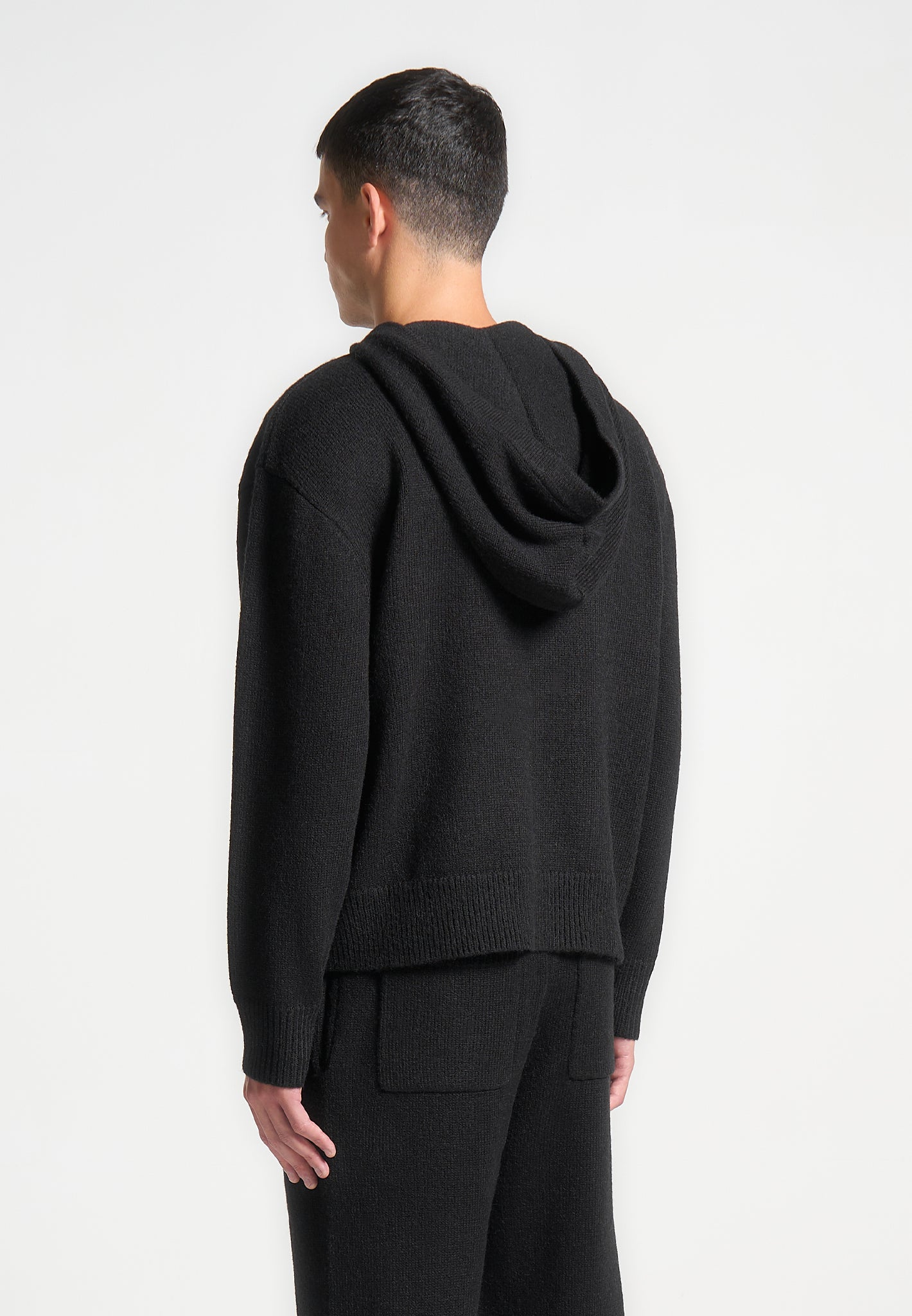 signature-knit-hoodie-black