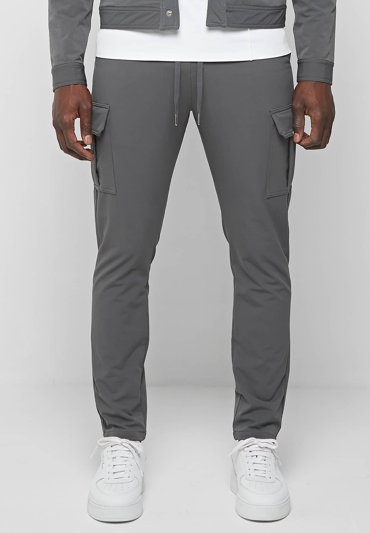 Technical Cargo Pants - Dark Grey | Manière De Voir